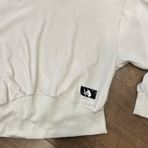 Adidas Soft Sweatshirt high elastic waste size medium - Picture 2 of 4